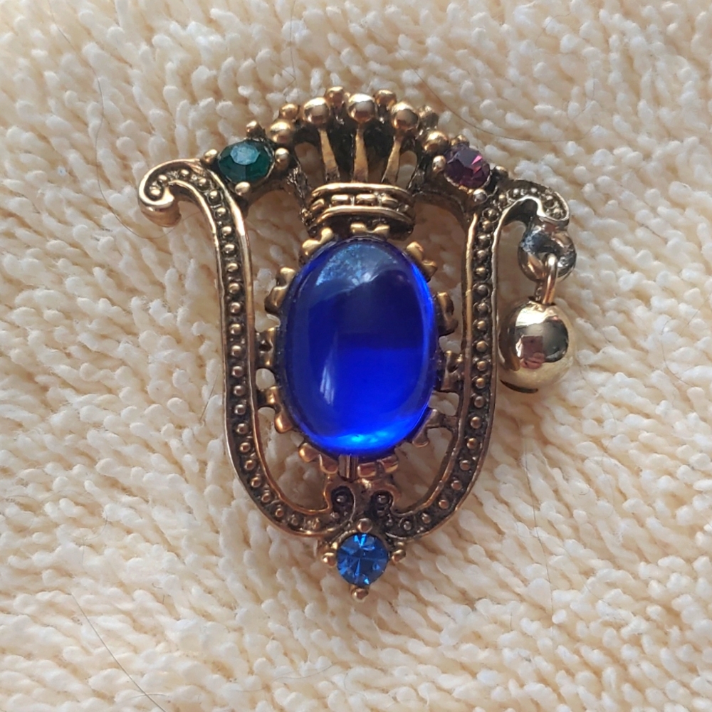 Vintage Gold Tone Blue Cabochon Brooch Pin